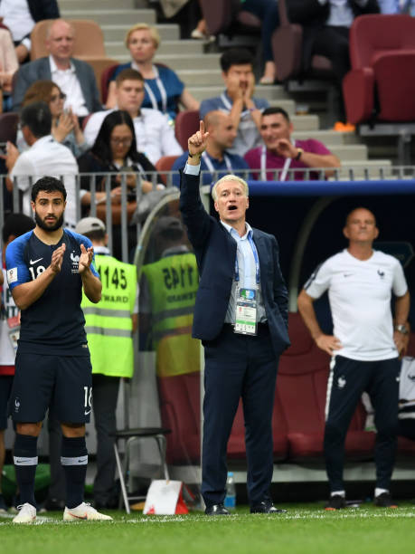 一方面是对 一方面是对