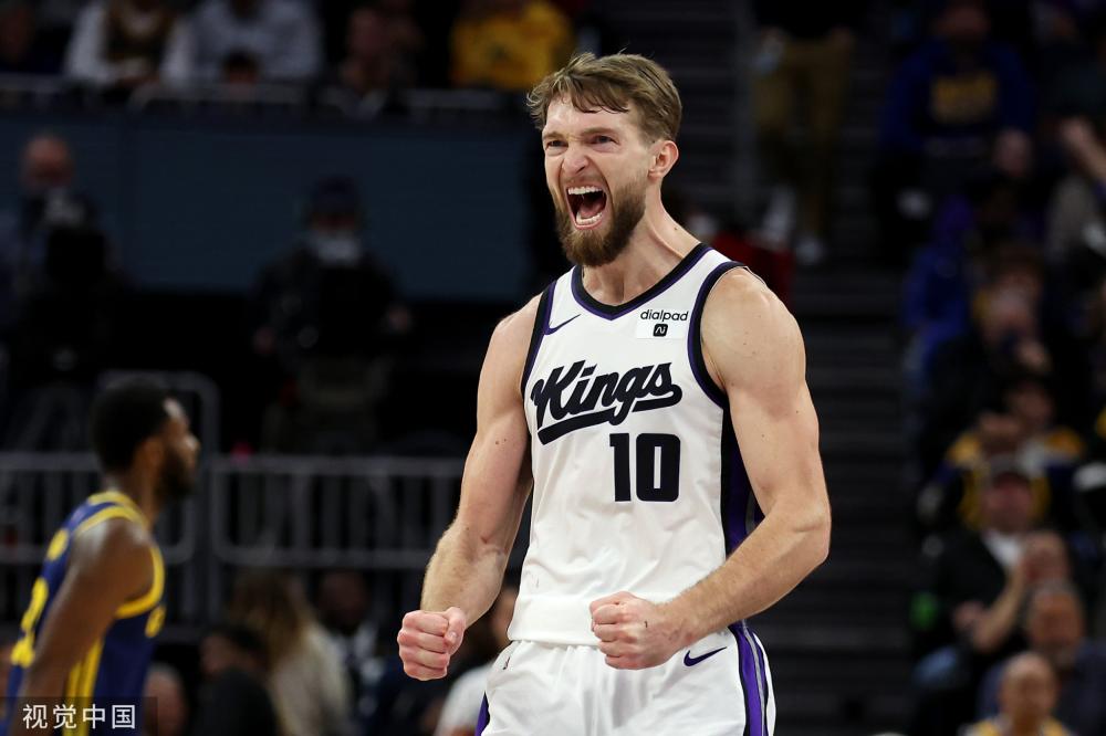 他从球队的 他从球队的